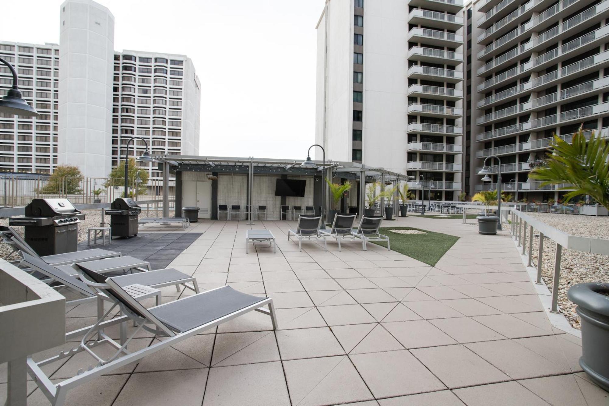 Stay With Style In This Apartment At Crystal City Arlington Exteriér fotografie